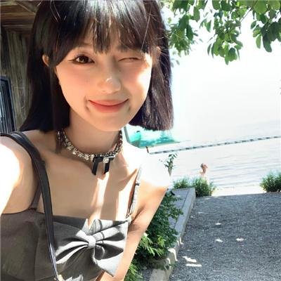 濶少艳福